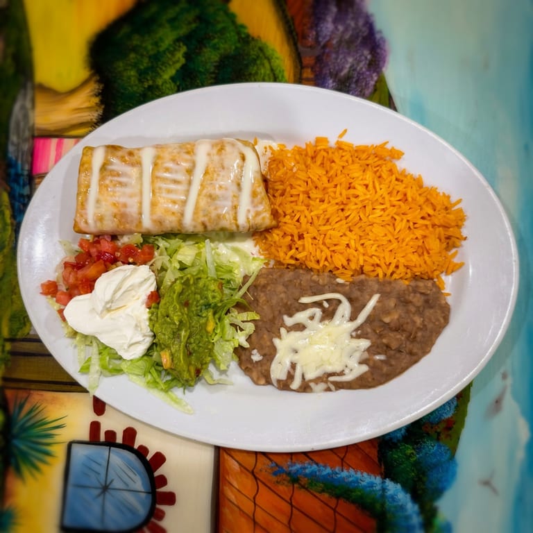 Savor Your Lunch with Us