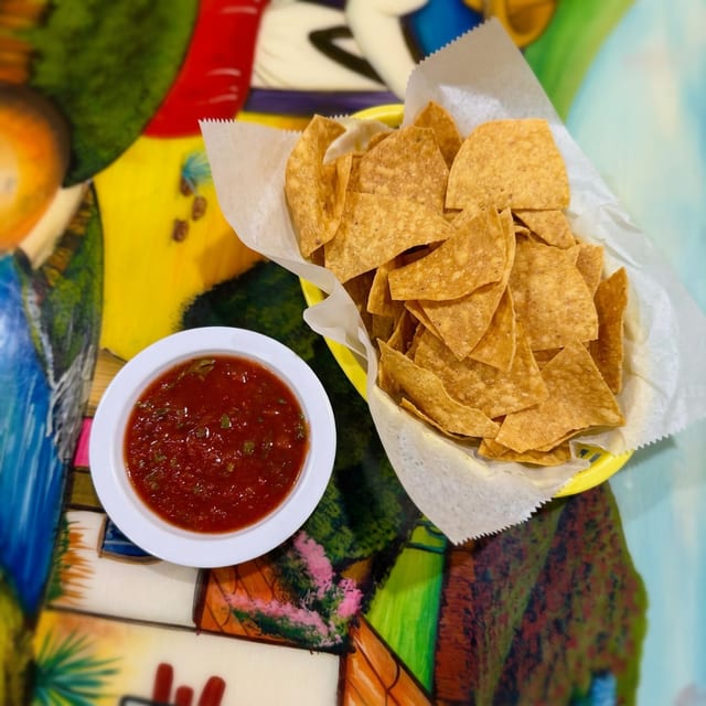 Home made salsa for chips 6oz.
